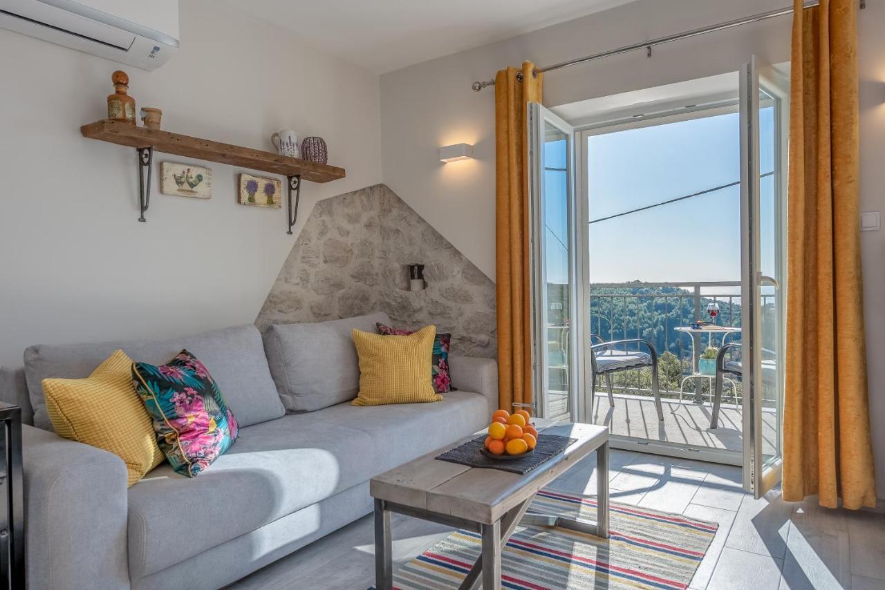 Izabela Apartment With Swimming Pool Babino Polje Exterior photo